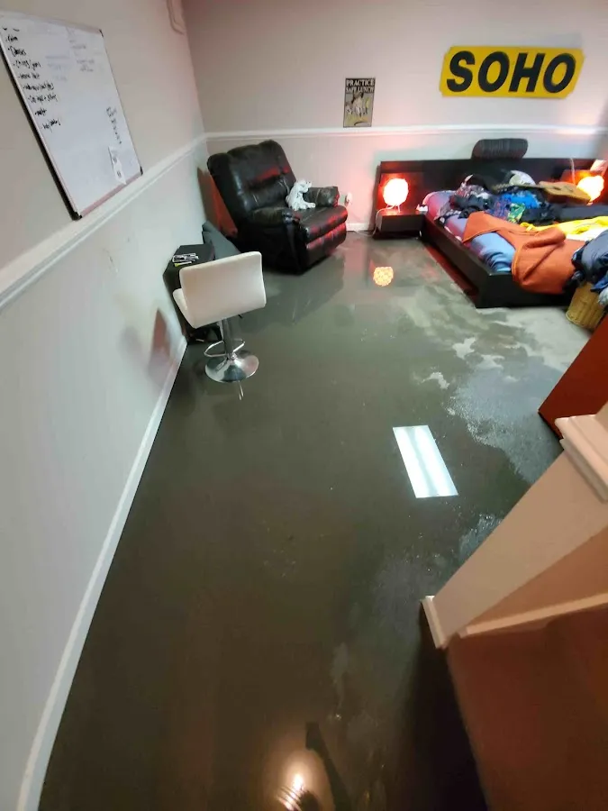 Water Damage Restoration services in Waterford, CT